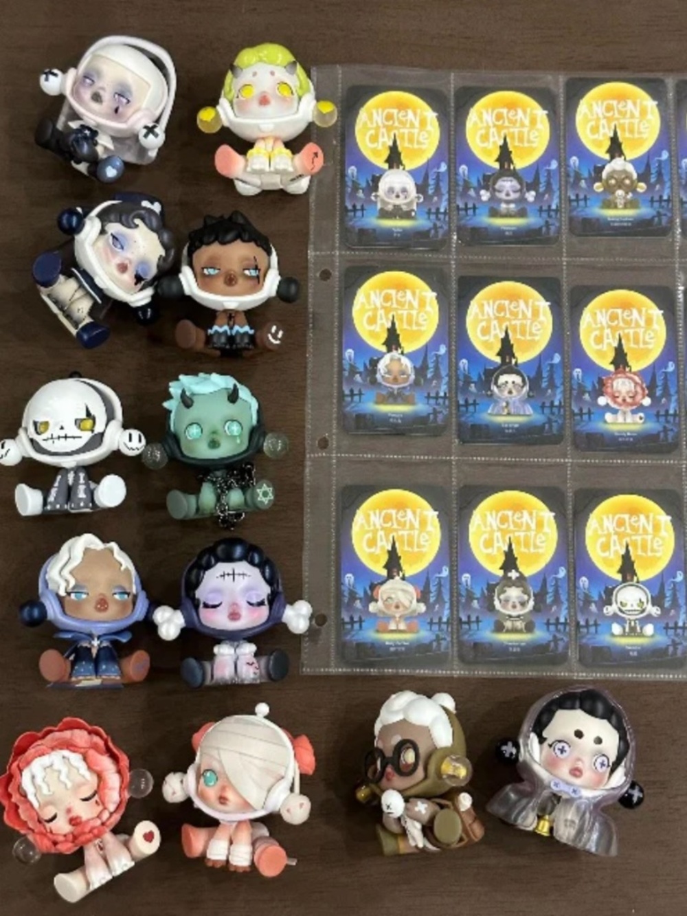 Skullpanda Ancient Castle Blind Box - Picture 2 of 3